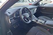 Audi Q8 S-Line