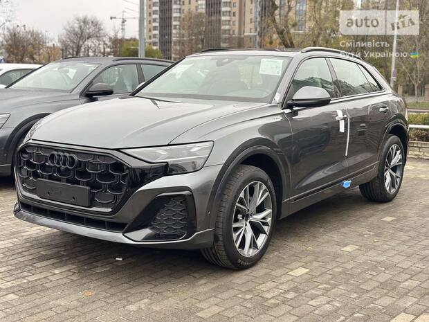 Кроссовер-купе Audi Q8 2026 в Киев