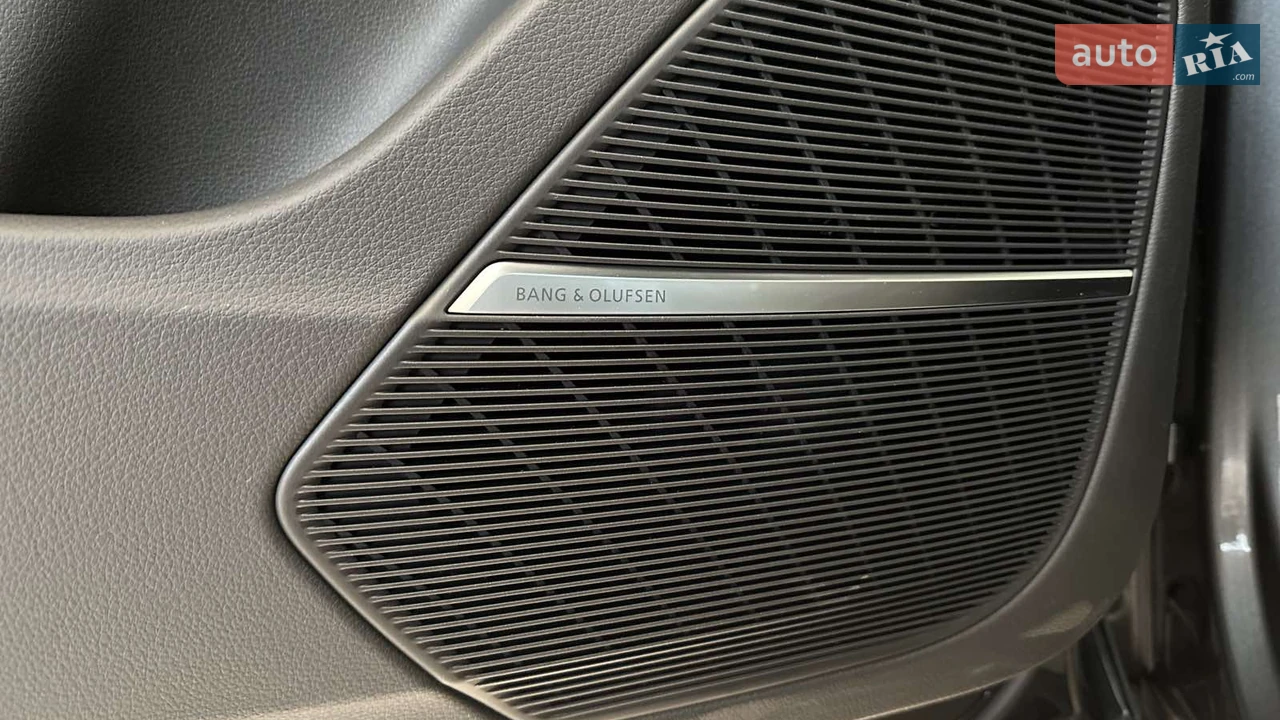 Audi-24