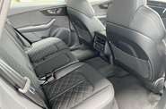 Audi Q8 S-Line