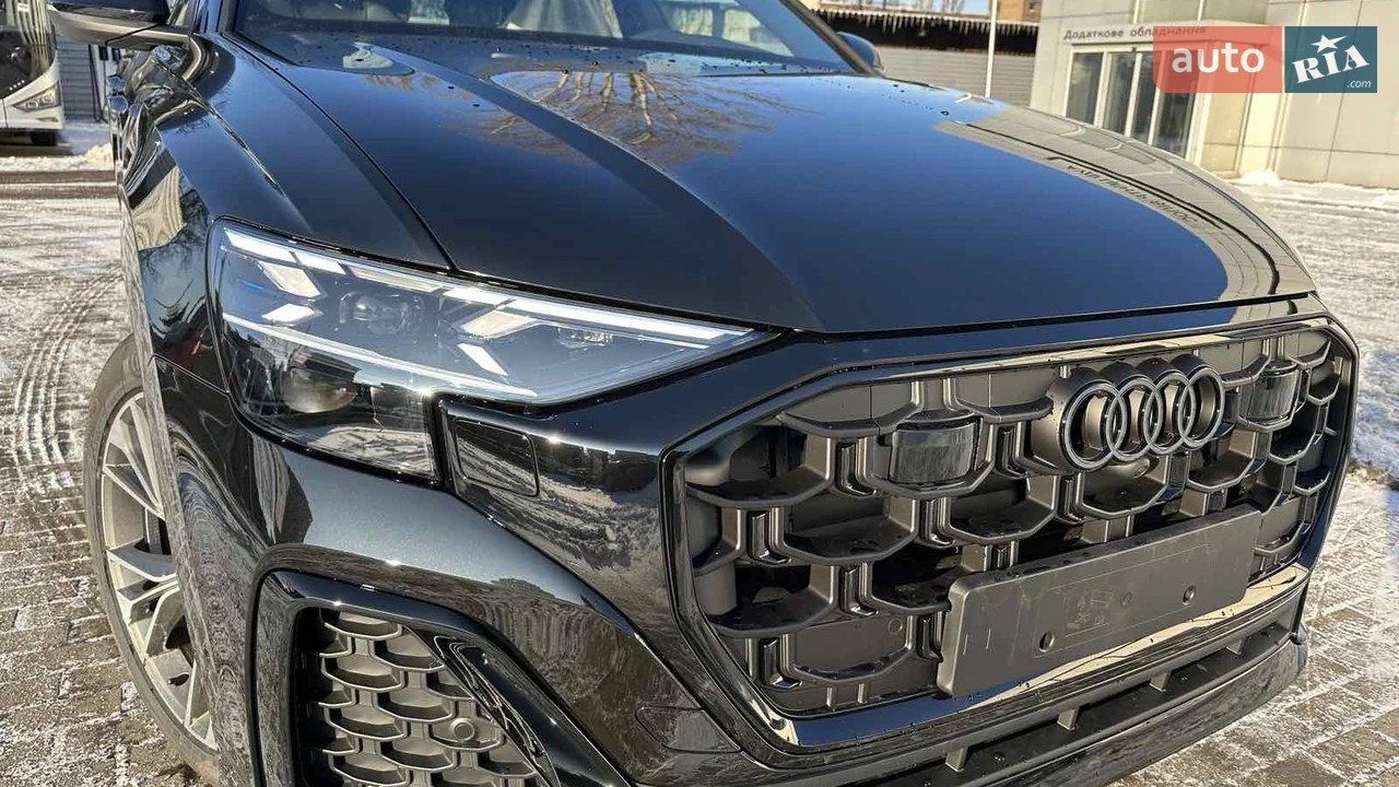 Audi-8