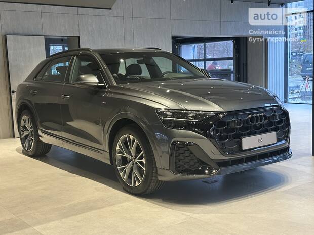 Кросовер-купе Audi Q8 2026 в Київ