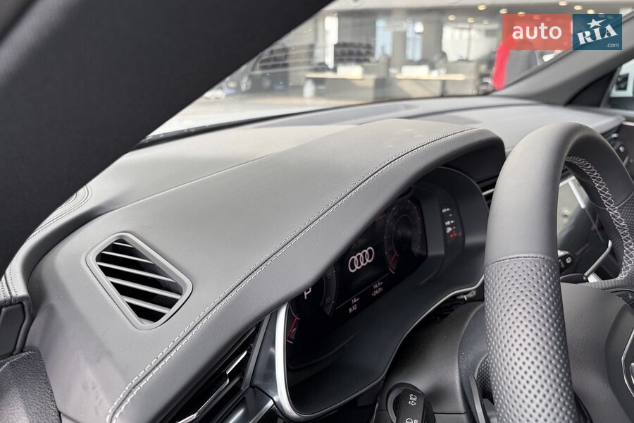 Audi Q8 - фото 6