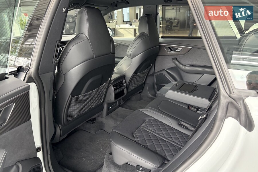 Audi Q8 - фото 9