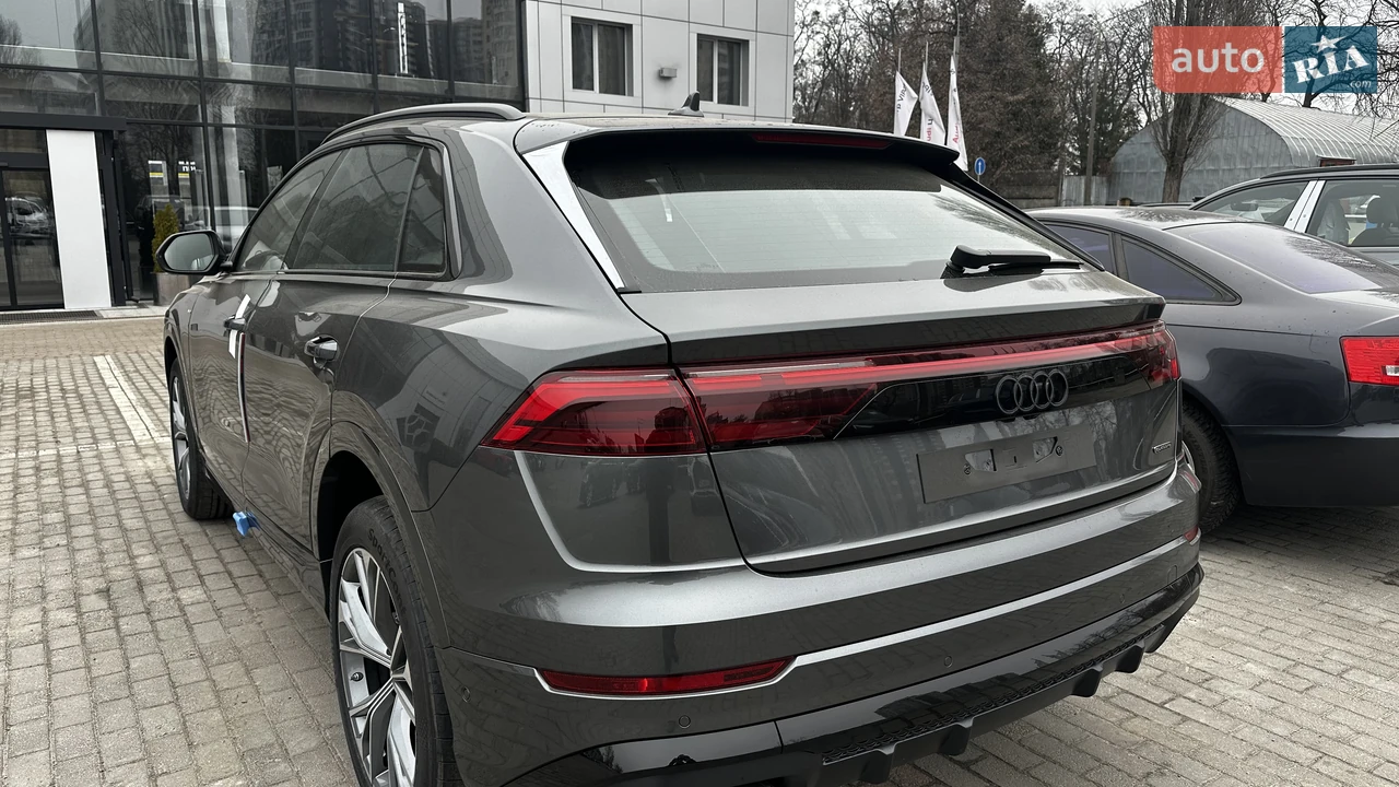 Audi-18