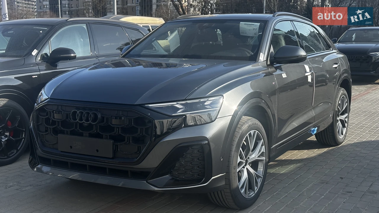 Audi-0