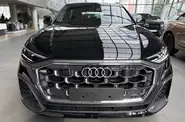 Audi Q8 S-Line