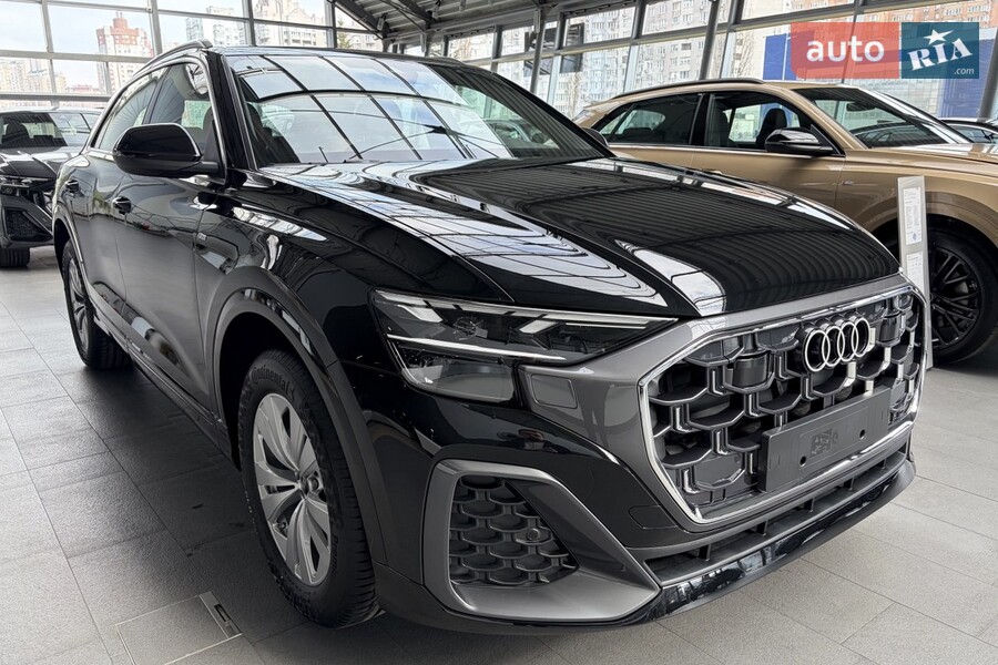 Audi Q8 - фото 3