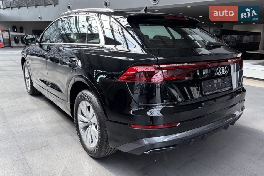 Audi Q8 - фото 5