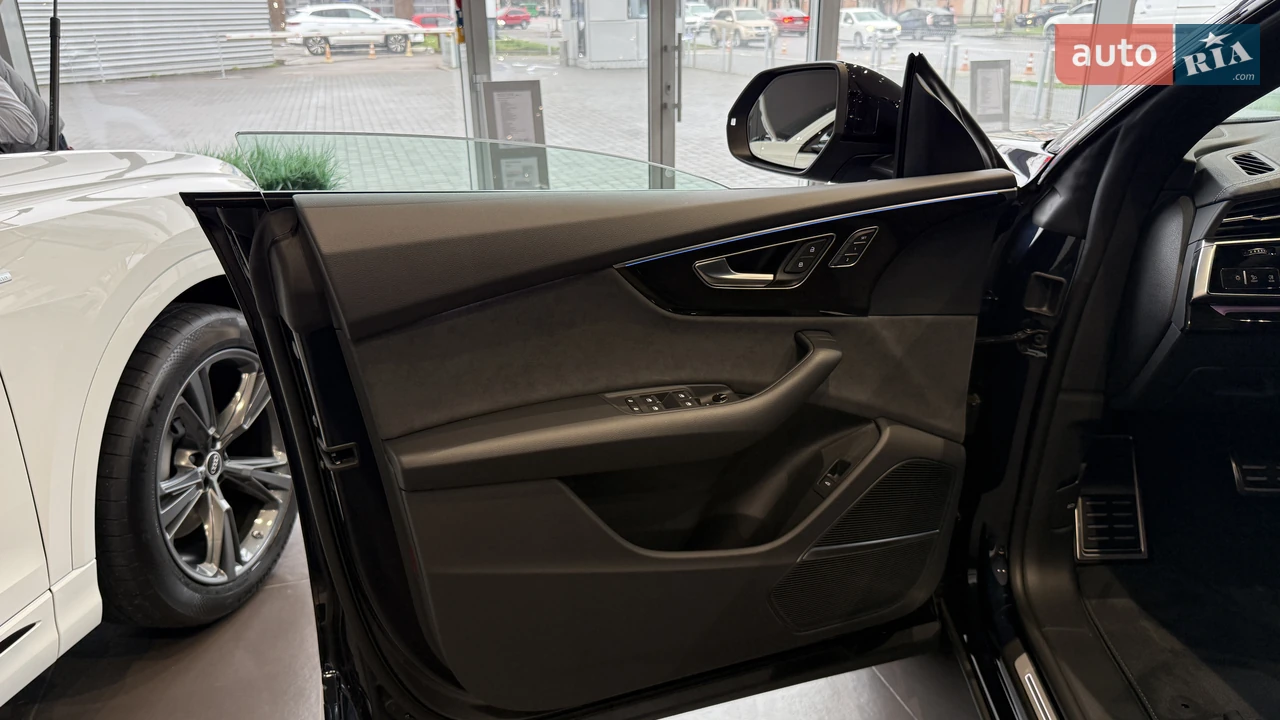 Audi-8