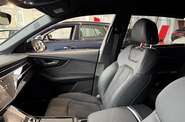 Audi Q8 S-Line