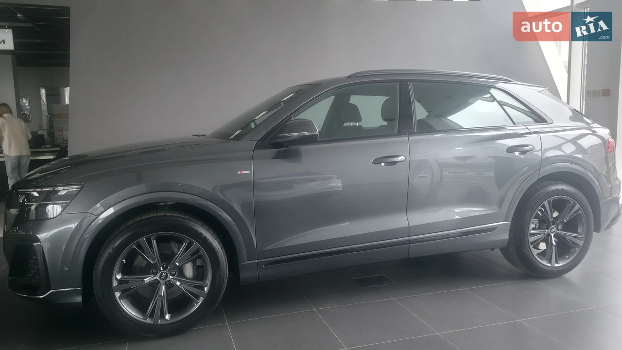 Audi-8