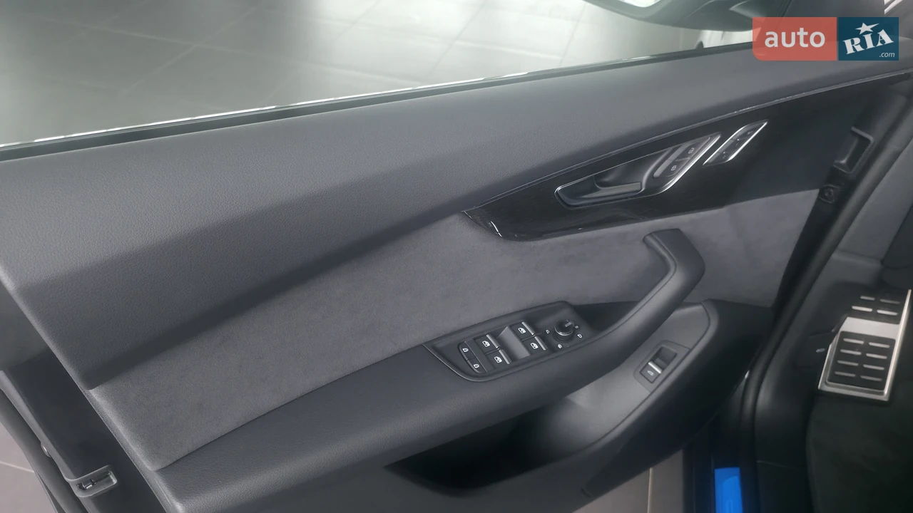 Audi-2