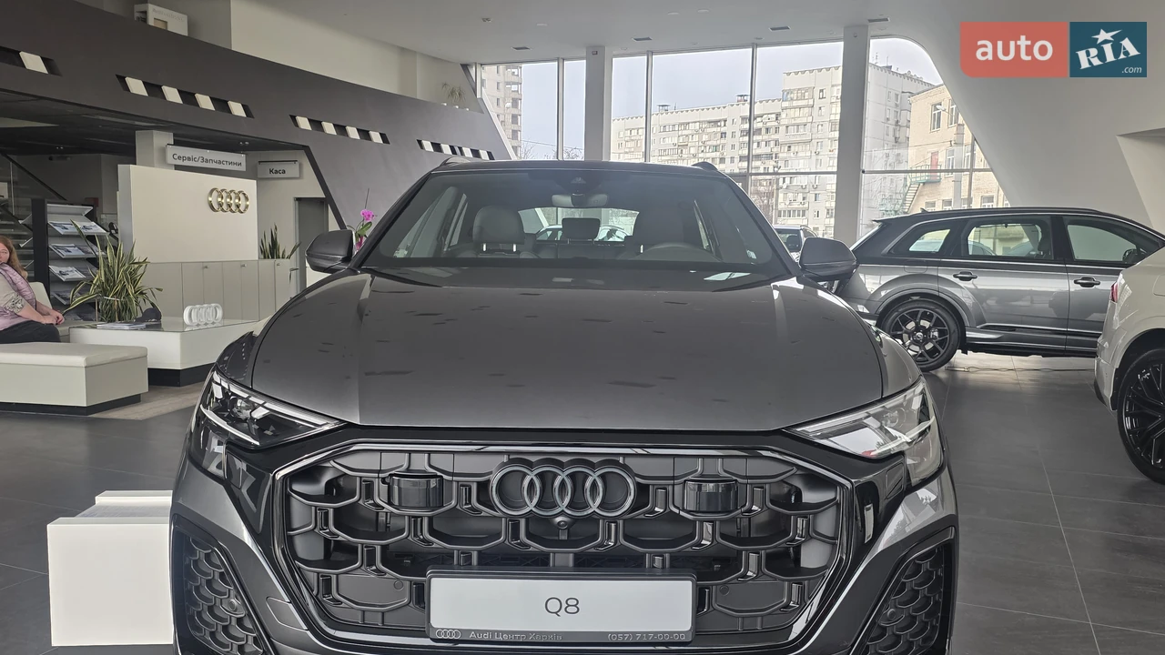 Audi-0