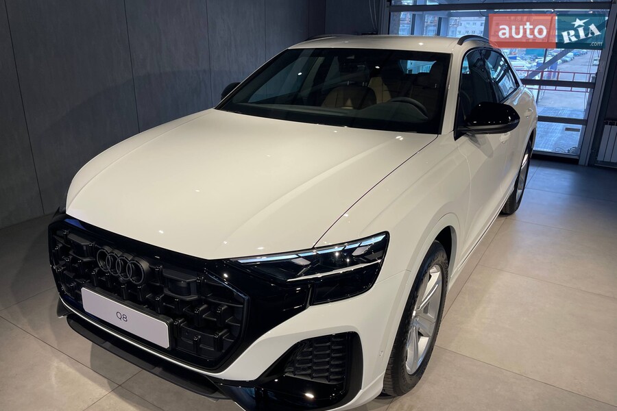 Audi Q8 - фото 1