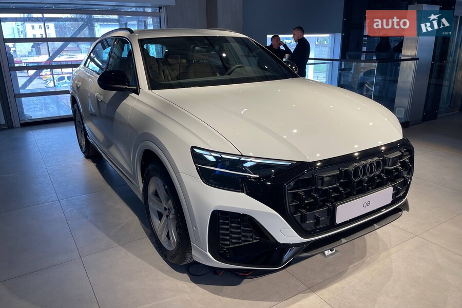 Audi Q8 - фото 13