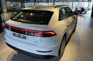 Audi Q8 - фото 12