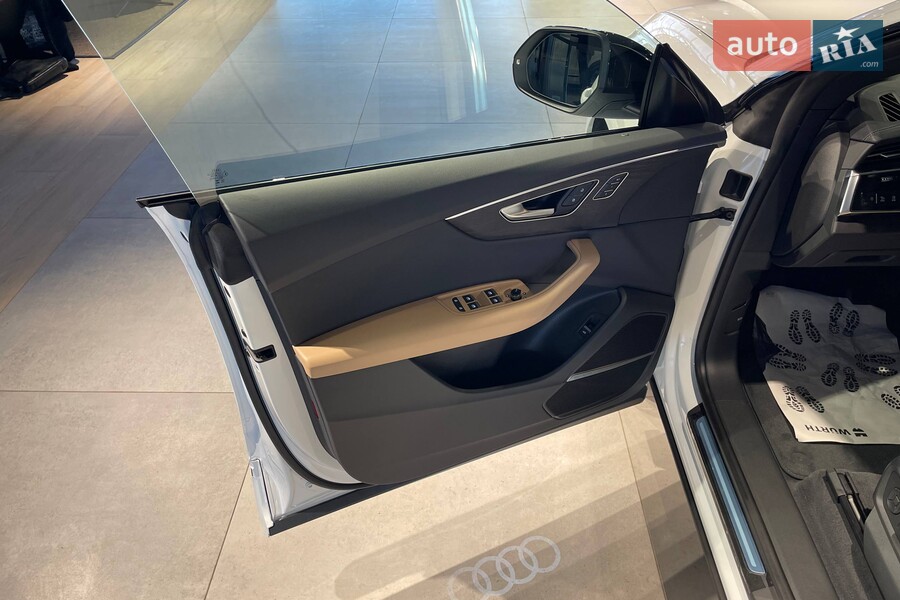 Audi Q8 - фото 15