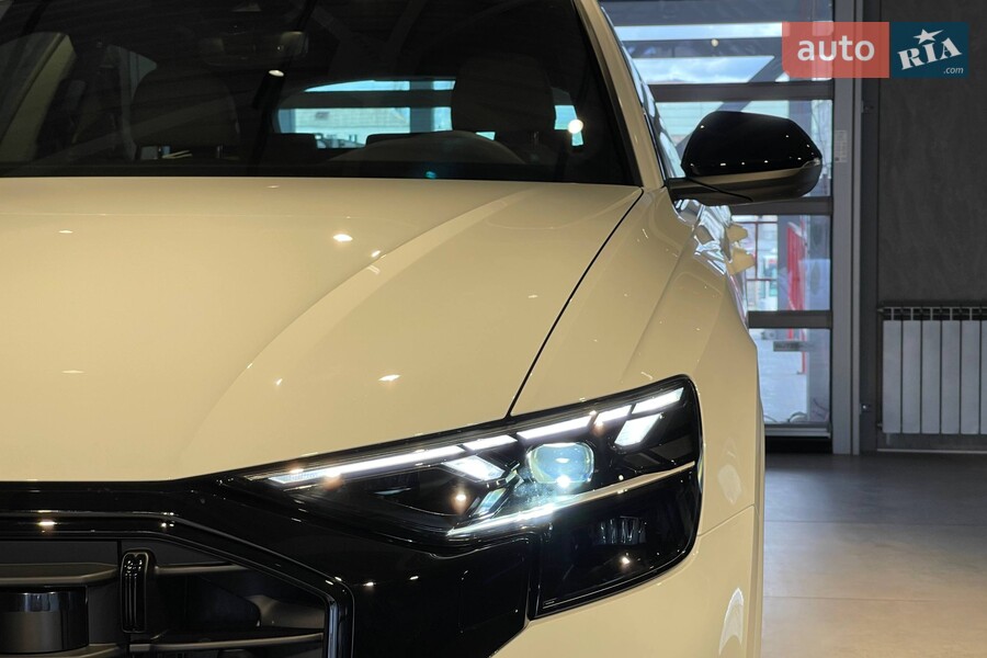 Audi Q8 - фото 14