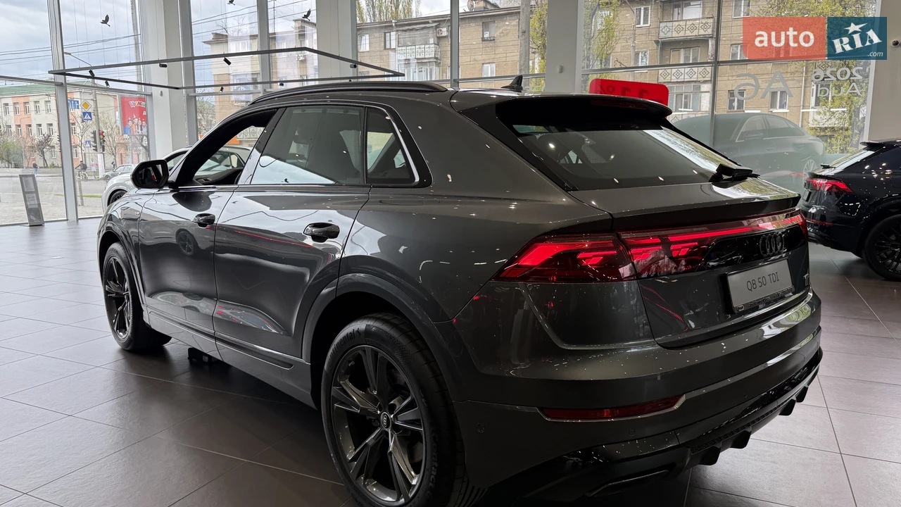 Audi-7
