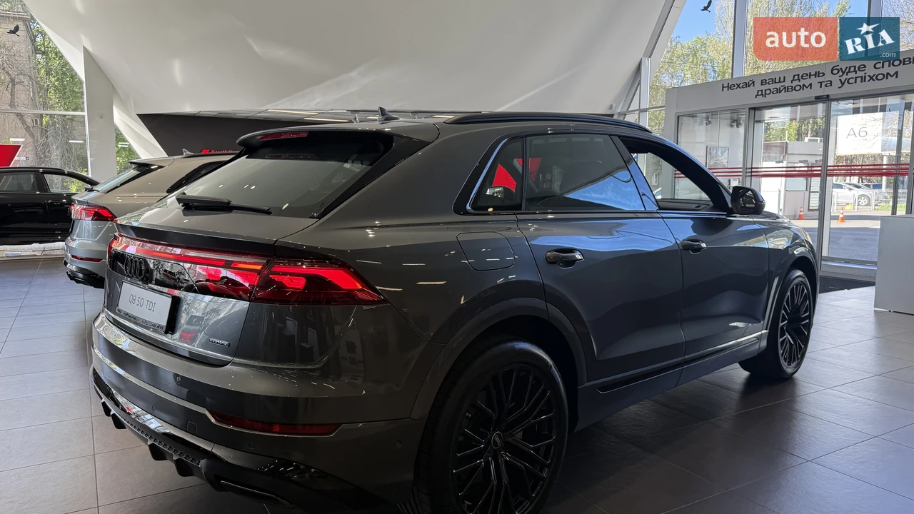Audi-5