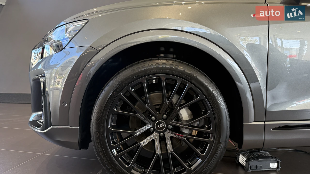 Audi-7