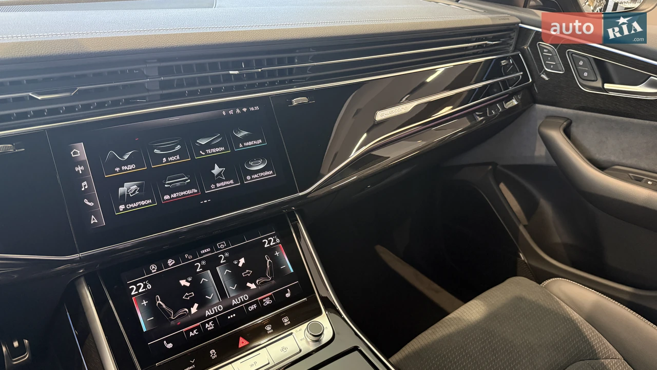 Audi-21