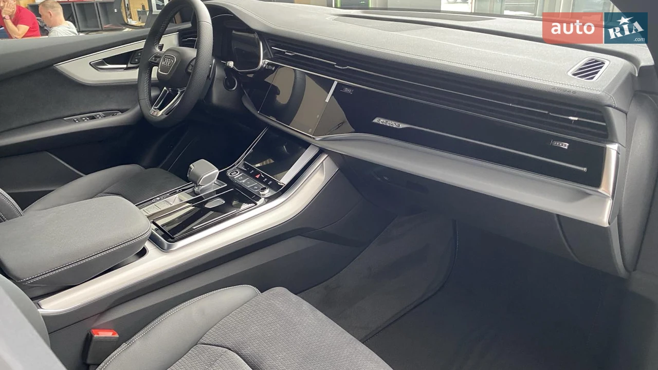 Audi-21