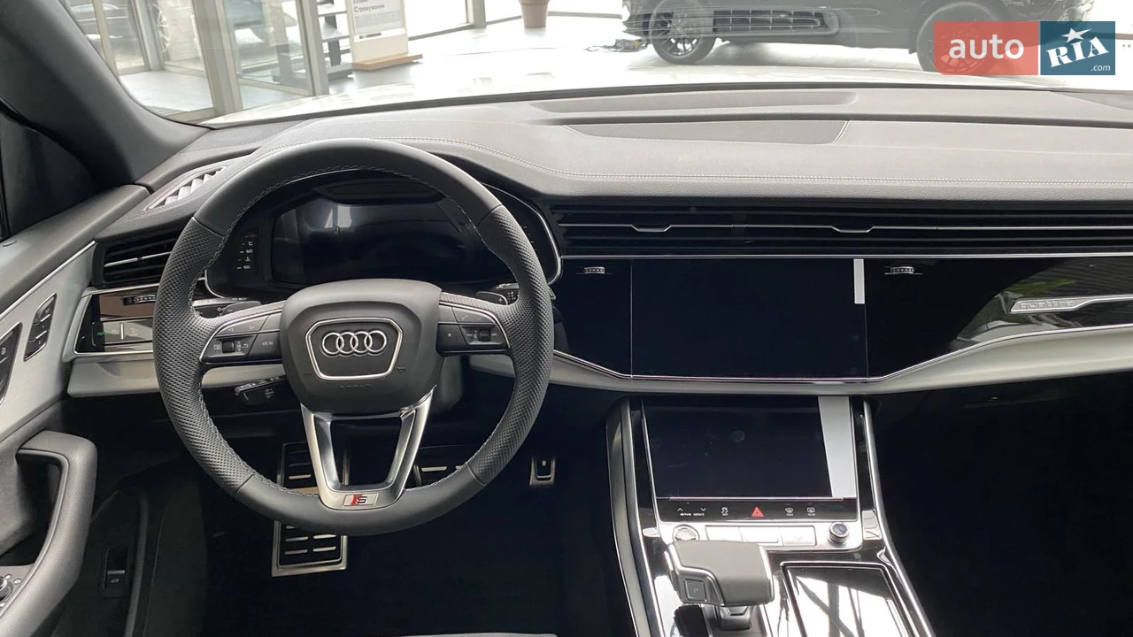 Audi-0
