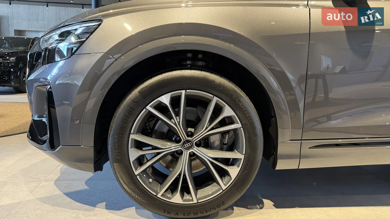 Audi-7