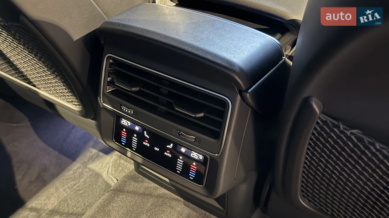 Audi-22