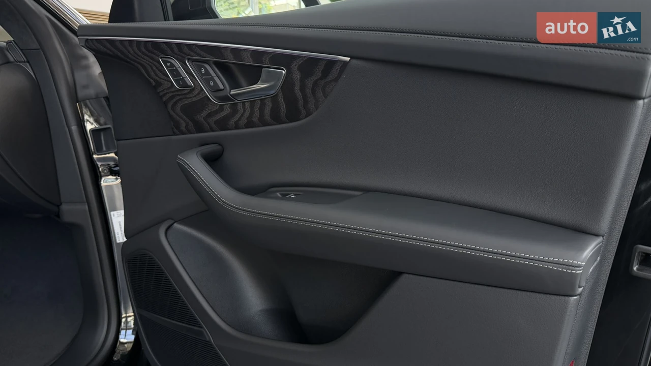 Audi-21