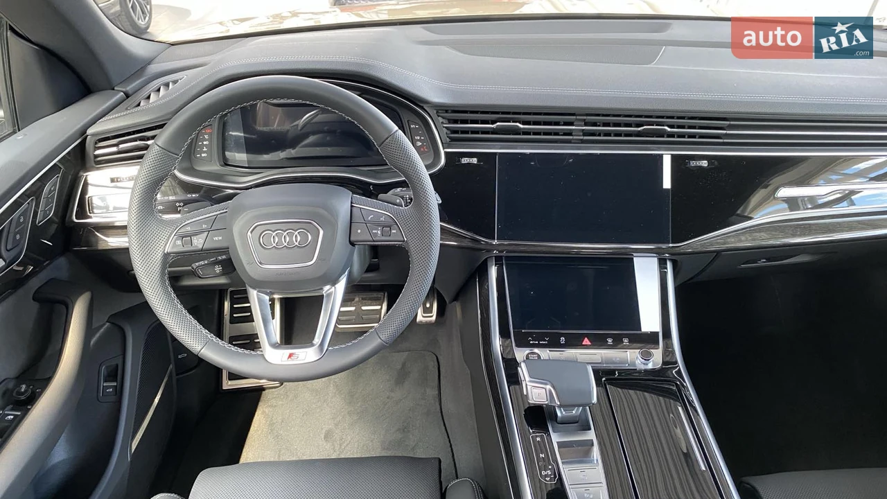 Audi-0