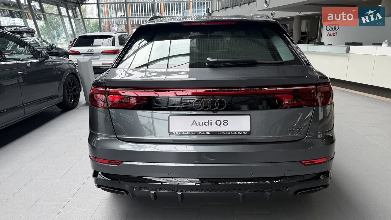 Audi-8