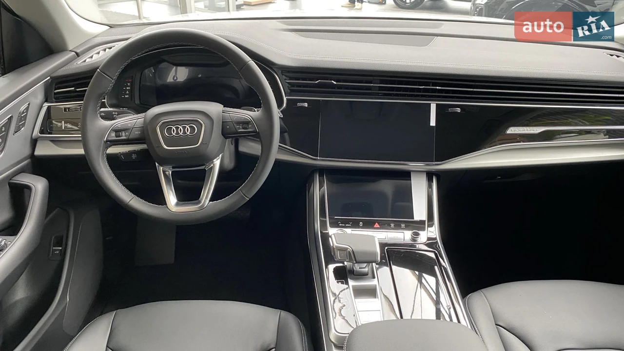 Audi-0