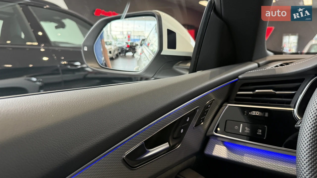 Audi-21
