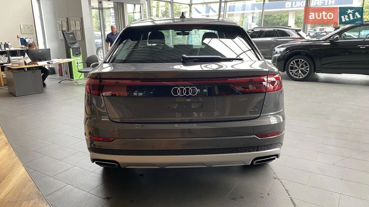 Audi-7