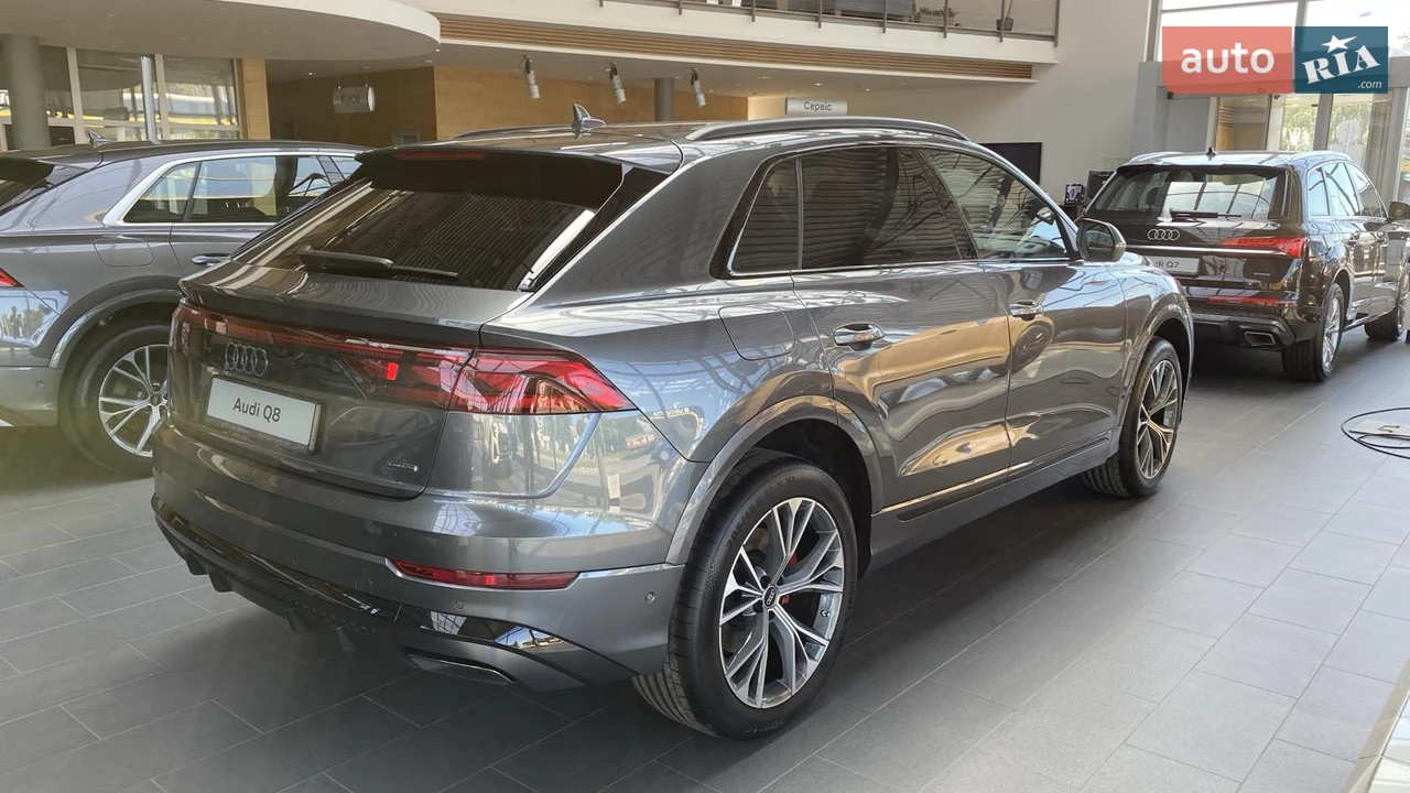 Audi-8