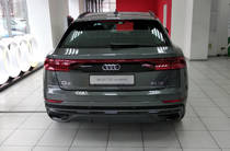 Audi Q8 S-Line