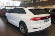 Audi Q8 S-Line