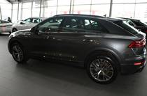 Audi Q8 S-Line