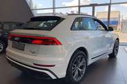 Audi Q8 S-Line