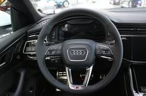 Audi Q8 S-Line