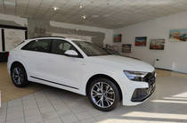 Audi Q8 S-Line