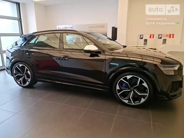 Audi RS Q8 Base