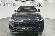 Audi RS Q8 Base