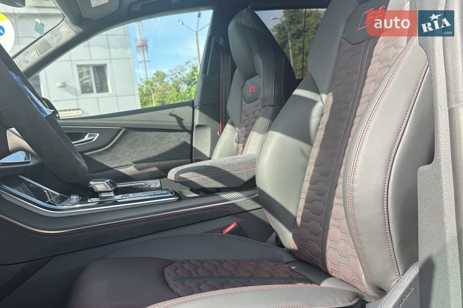 Audi RS Q8 - фото 37
