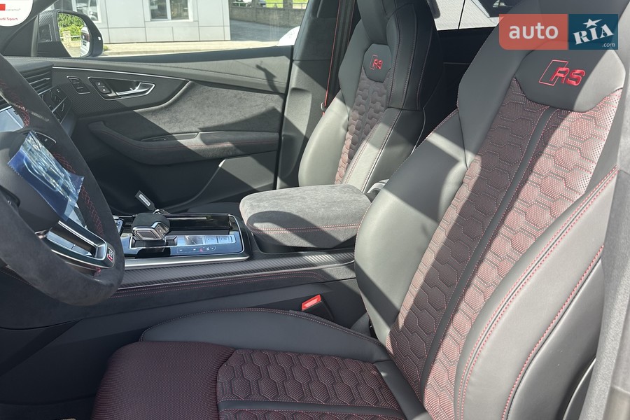 Audi RS Q8 - фото 38
