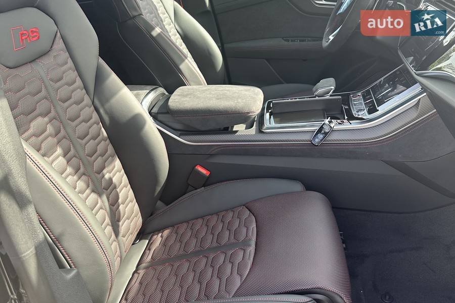 Audi RS Q8 - фото 43
