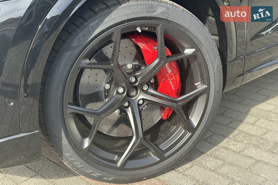 Audi RS Q8 - фото 36